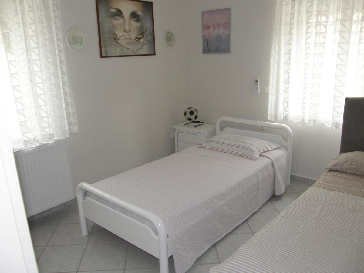 Panorama Country Residence Tzitzifes Luaran gambar