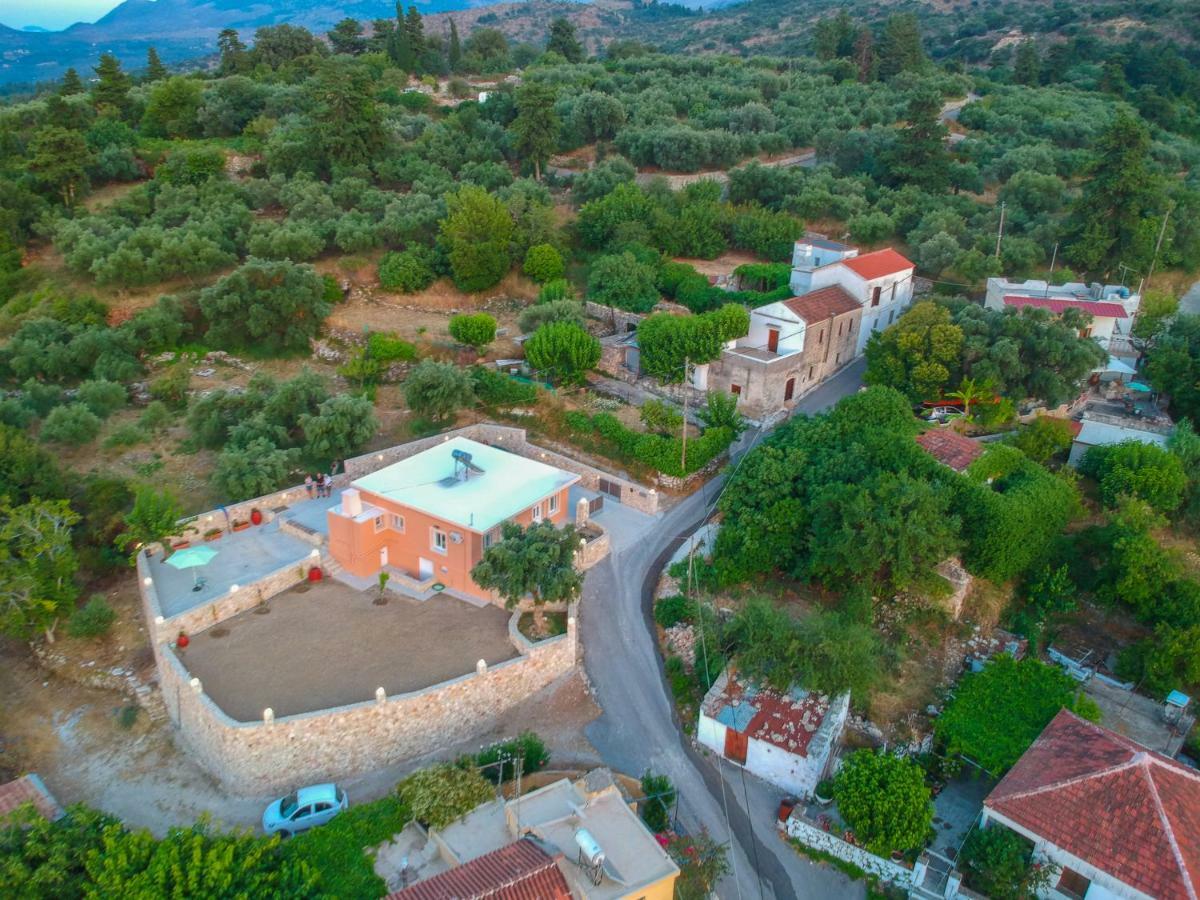 Panorama Country Residence Tzitzifes Luaran gambar